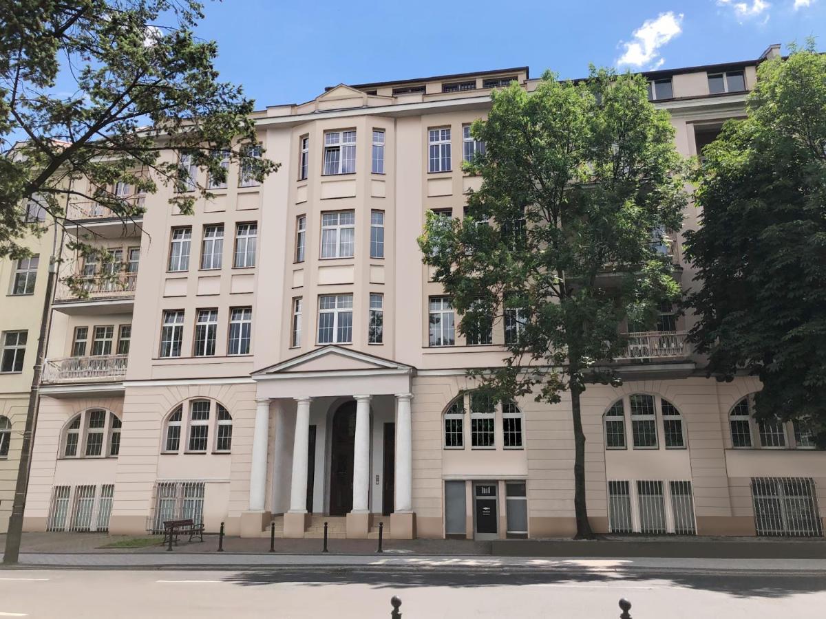 Apartament Aleja 22 Poznan Dış mekan fotoğraf