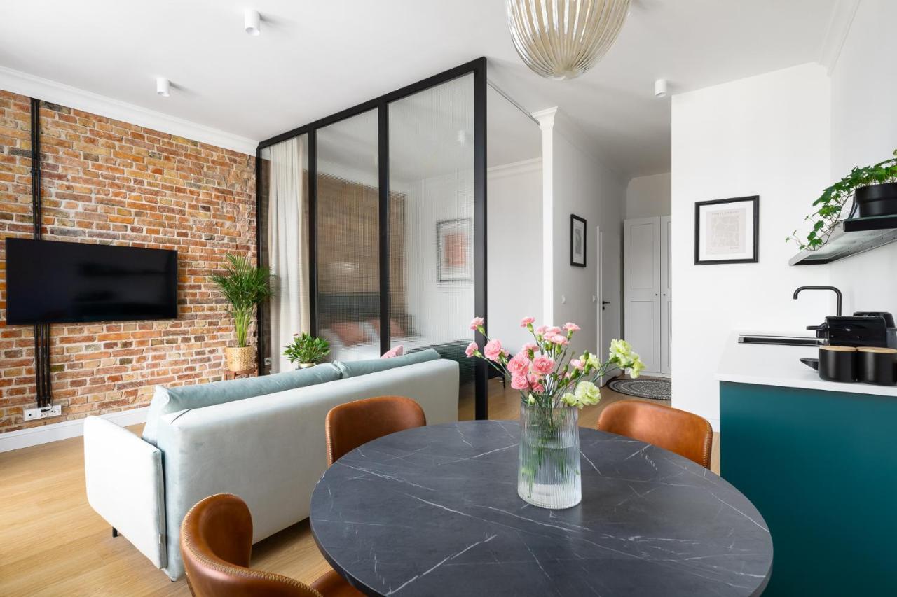 Apartament Aleja 22 Poznan Dış mekan fotoğraf